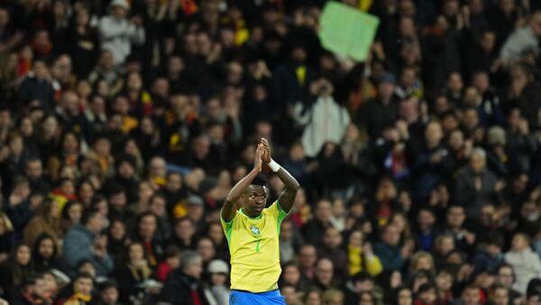 Brazil fight back to draw with Spain in six-goal thriller